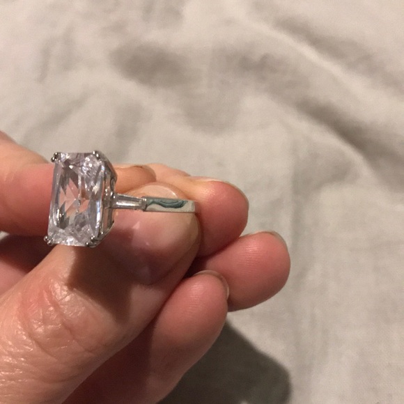Cubic zirconia ring 9 - Picture 3 of 4